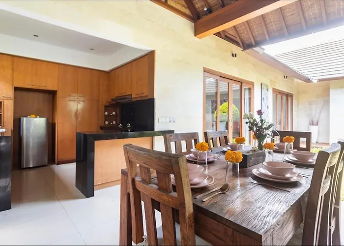 Bunga Neil Seminyak (Bali)