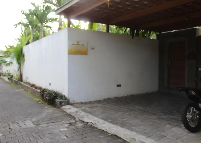 Bunga Neil Seminyak (Bali)